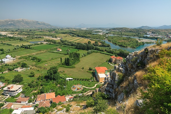 Widoki z zamku Rozafa w Albanii.