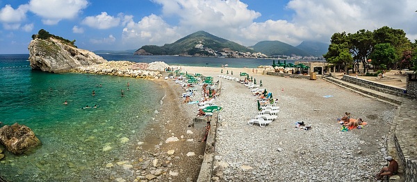 Panorama jednej z plaż na wyspie Sveti Nikola.