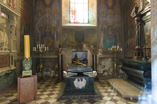 Grobowiec Hermana i Krzywoustego w katedrze płockiej